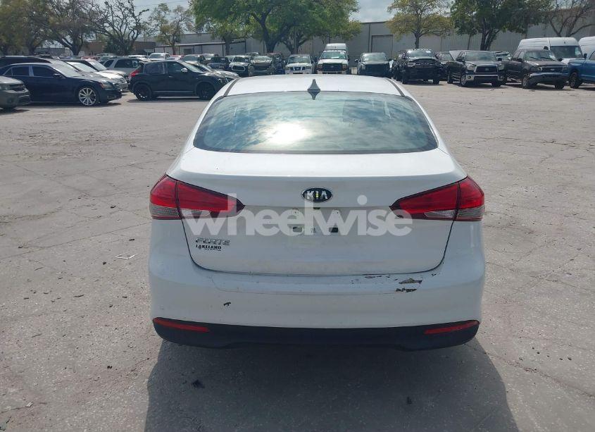 Photo 16 of 2017 Kia Forte LX (VIN 3KPFL4A71HE139044)