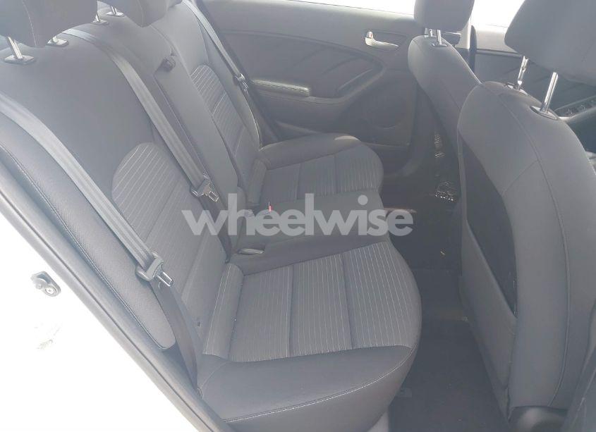 Photo 8 of 2017 Kia Forte LX (VIN 3KPFL4A71HE139044)