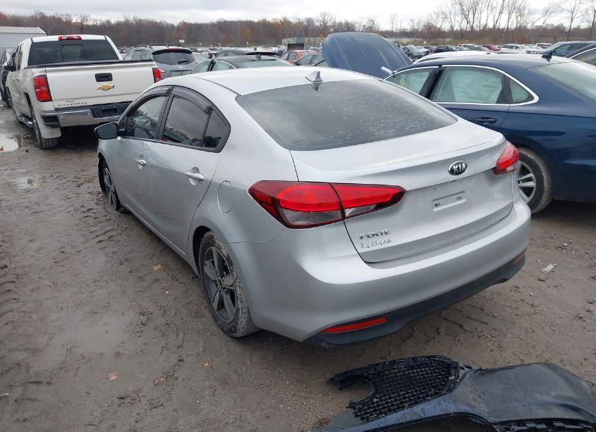 Photo 3 of 2018 Kia Forte LX (VIN 3KPFL4A71JE166699)