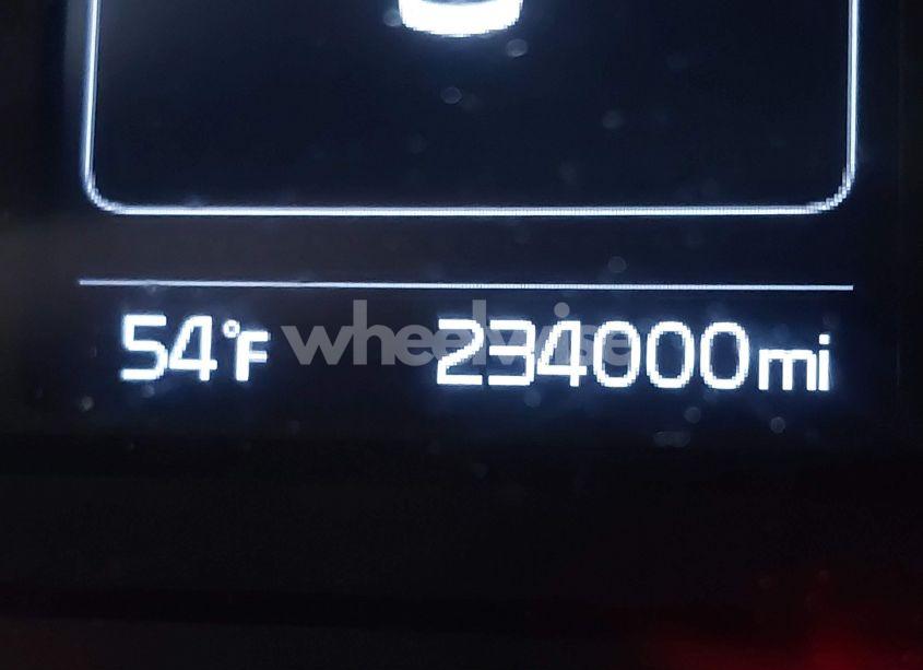 Photo 15 of 2018 Kia Forte LX (VIN 3KPFL4A71JE173930)
