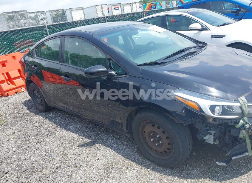 Photo 13 of 2018 Kia Forte LX (VIN 3KPFL4A71JE211186)