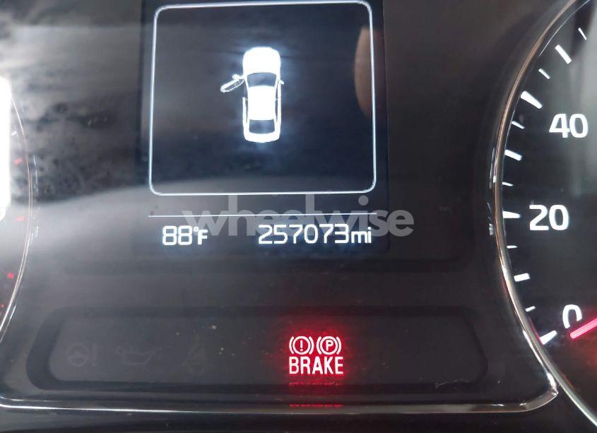 Photo 15 of 2018 Kia Forte LX (VIN 3KPFL4A71JE211186)