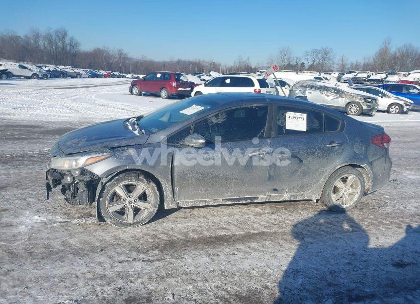 Photo 14 of 2018 Kia Forte S (VIN 3KPFL4A71JE238162)