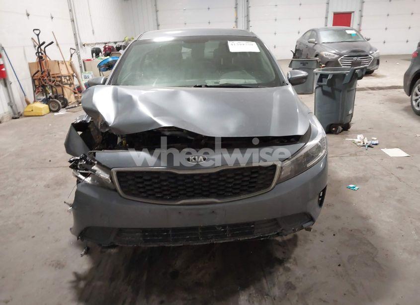 Photo 12 of 2017 Kia Forte S (VIN 3KPFL4A72HE025912)