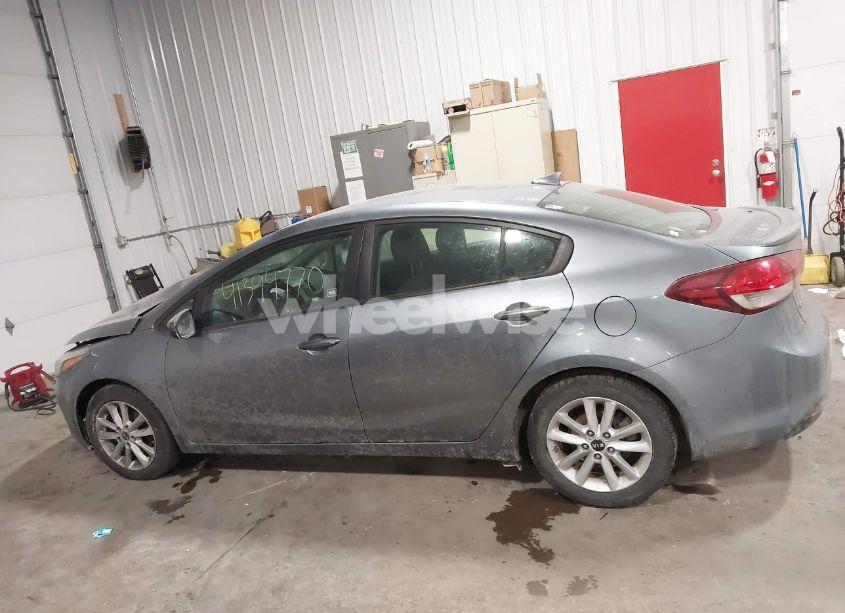 Photo 14 of 2017 Kia Forte S (VIN 3KPFL4A72HE025912)