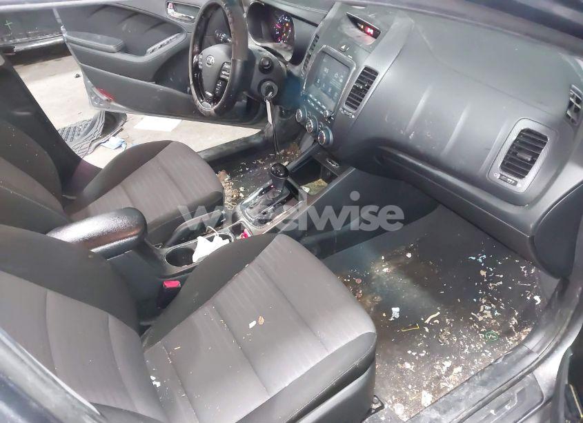 Photo 5 of 2017 Kia Forte S (VIN 3KPFL4A72HE025912)