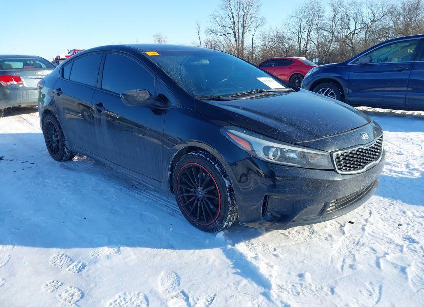 2017 Kia Forte S (VIN 3KPFL4A72HE039762) main photo