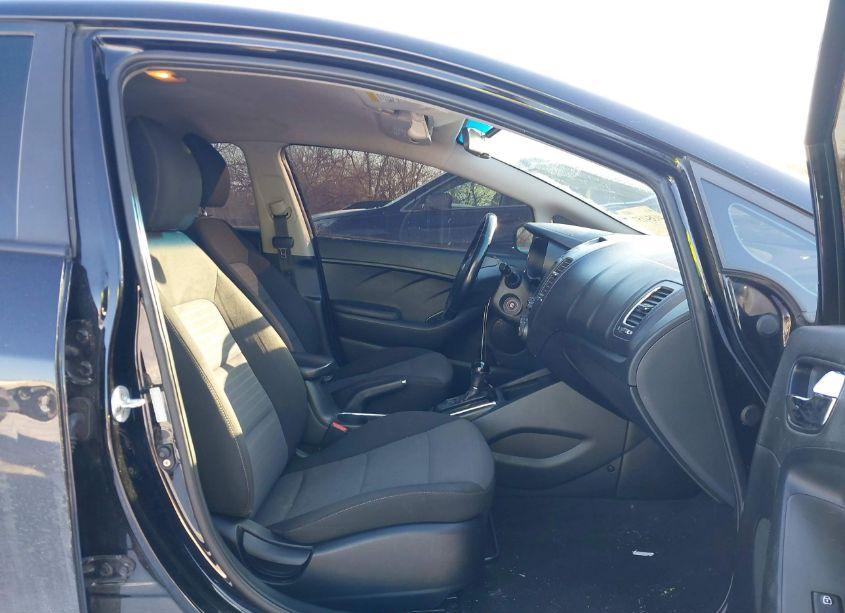 Photo 5 of 2017 Kia Forte S (VIN 3KPFL4A72HE039762)