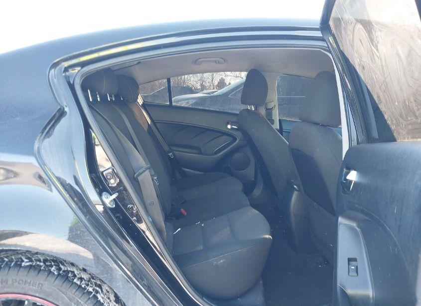 Photo 8 of 2017 Kia Forte S (VIN 3KPFL4A72HE039762)