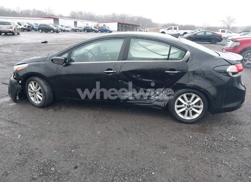 Photo 15 of 2017 Kia Forte S (VIN 3KPFL4A72HE054567)
