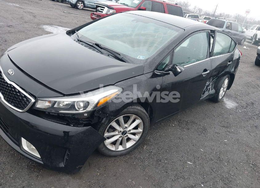 Photo 2 of 2017 Kia Forte S (VIN 3KPFL4A72HE054567)