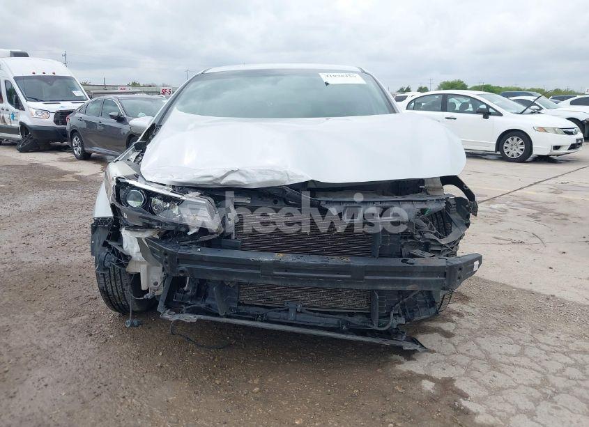 Photo 13 of 2017 Kia Forte LX (VIN 3KPFL4A72HE064001)