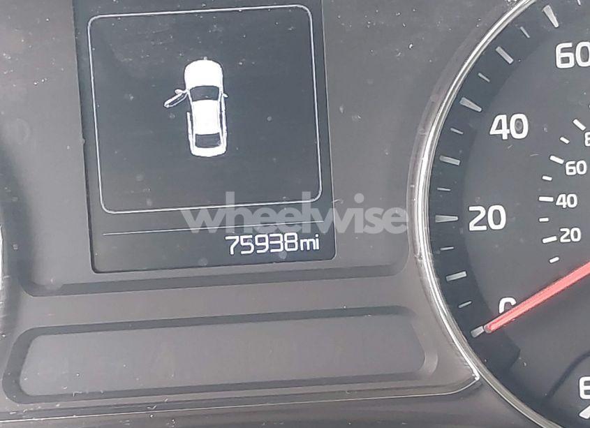 Photo 16 of 2017 Kia Forte LX (VIN 3KPFL4A72HE064001)