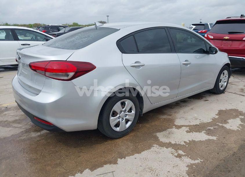 Photo 4 of 2017 Kia Forte LX (VIN 3KPFL4A72HE064001)
