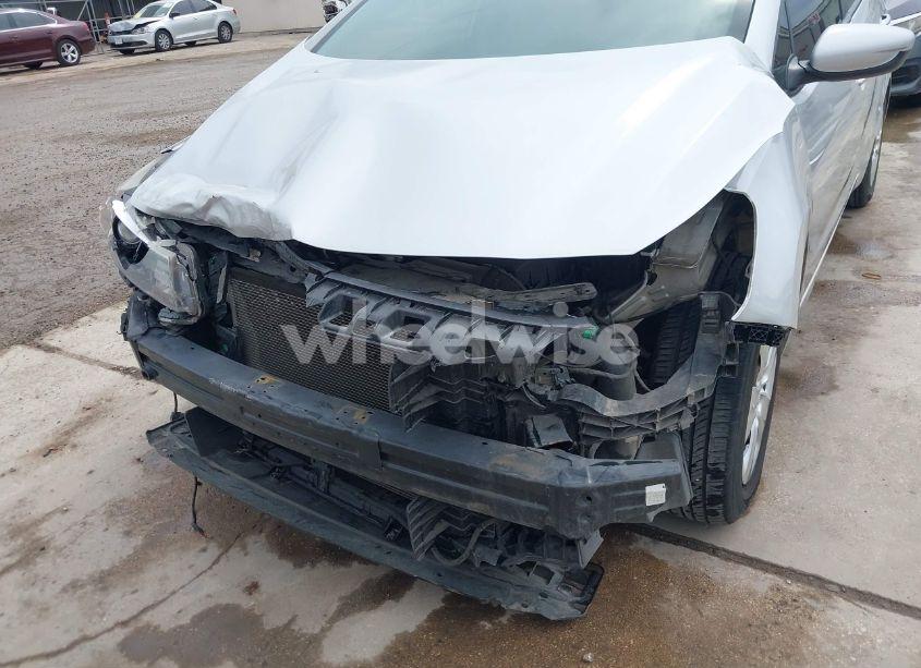 Photo 6 of 2017 Kia Forte LX (VIN 3KPFL4A72HE064001)