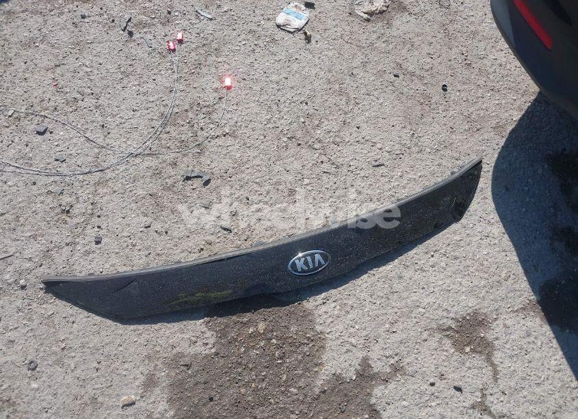 Photo 12 of 2017 Kia Forte LX (VIN 3KPFL4A72HE118638)