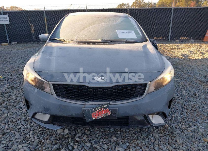 Photo 12 of 2017 Kia Forte S (VIN 3KPFL4A72HE121863)