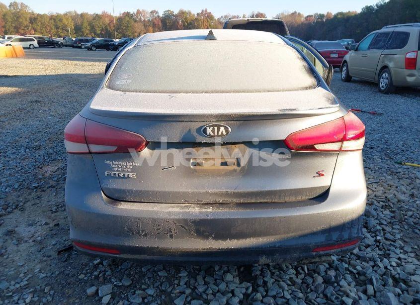 Photo 16 of 2017 Kia Forte S (VIN 3KPFL4A72HE121863)