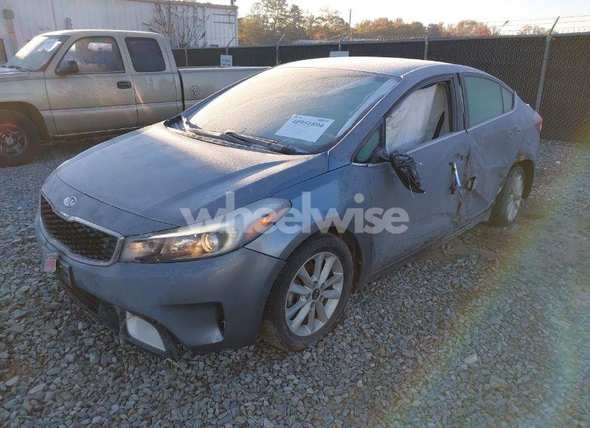 Photo 2 of 2017 Kia Forte S (VIN 3KPFL4A72HE121863)