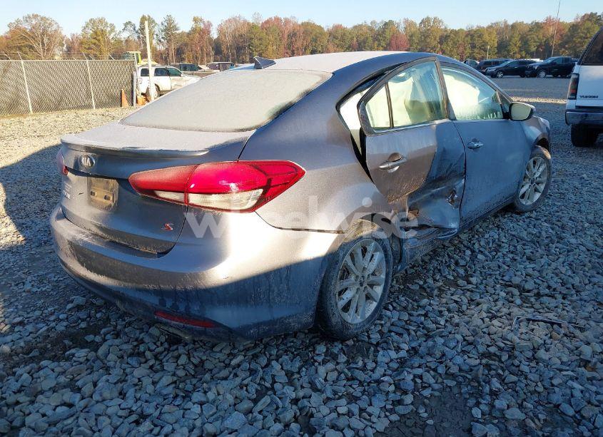 Photo 4 of 2017 Kia Forte S (VIN 3KPFL4A72HE121863)