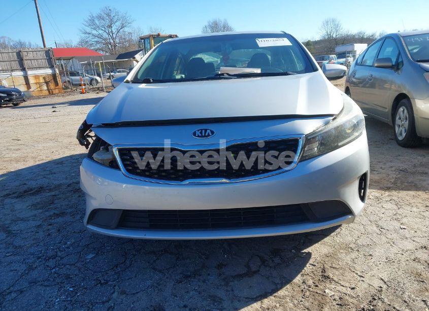 Photo 13 of 2017 Kia Forte LX (VIN 3KPFL4A72HE134113)