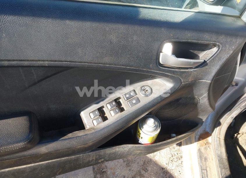 Photo 19 of 2017 Kia Forte LX (VIN 3KPFL4A72HE134113)