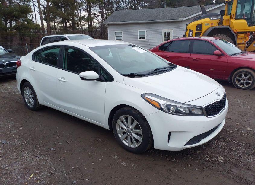 2017 Kia Forte S (VIN 3KPFL4A72HE139327) main photo