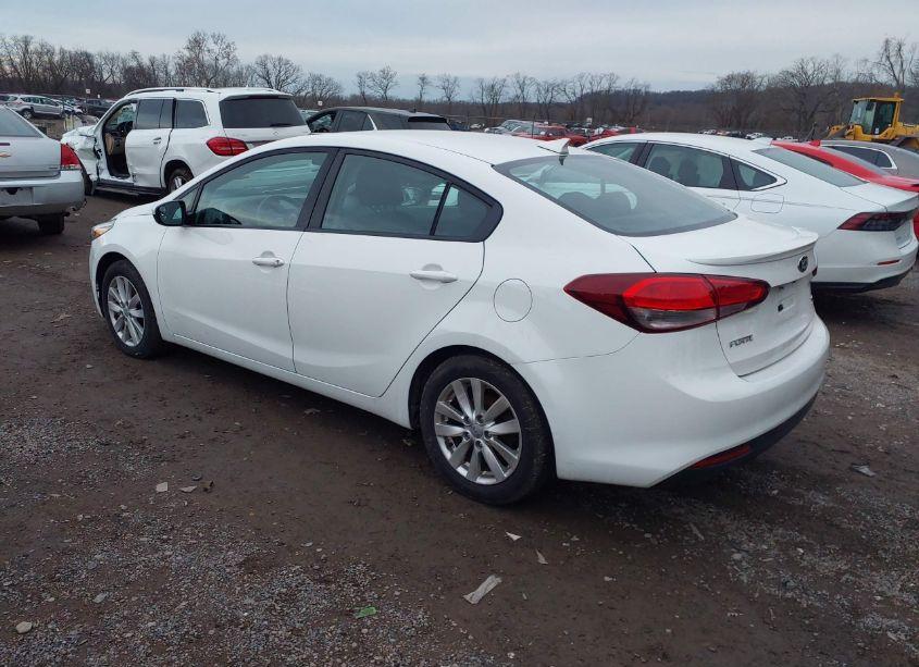 Photo 3 of 2017 Kia Forte S (VIN 3KPFL4A72HE139327)