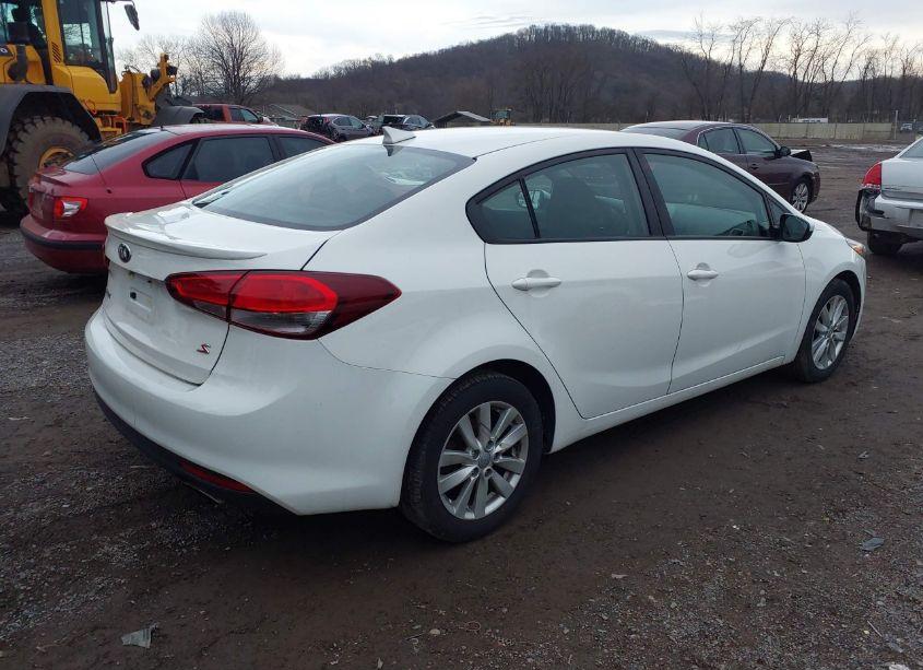 Photo 4 of 2017 Kia Forte S (VIN 3KPFL4A72HE139327)