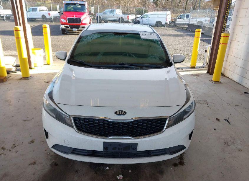 Photo 12 of 2017 Kia Forte LX (VIN 3KPFL4A72HE148626)