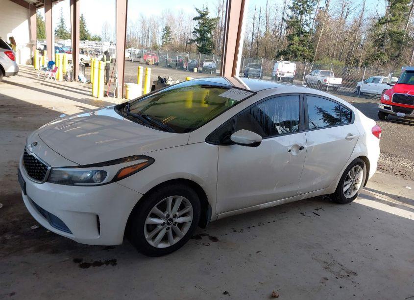 Photo 14 of 2017 Kia Forte LX (VIN 3KPFL4A72HE148626)