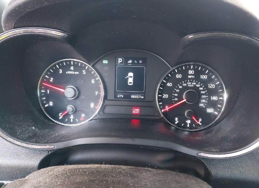 Photo 7 of 2017 Kia Forte LX (VIN 3KPFL4A72HE148626)