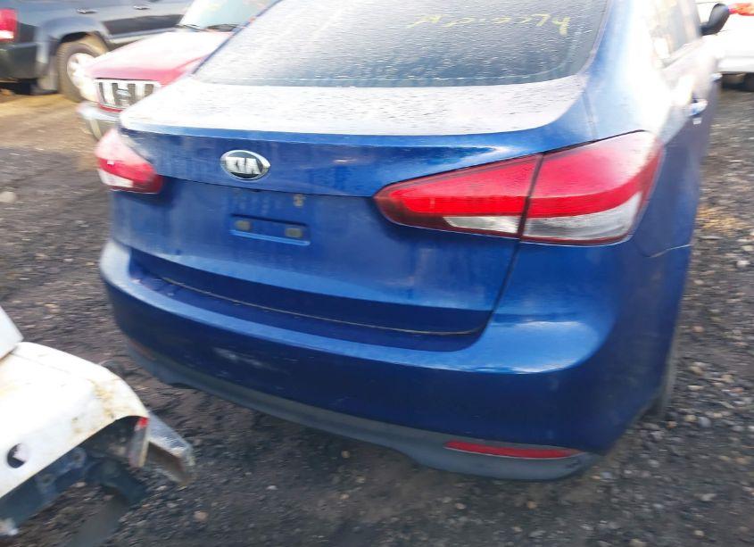 Photo 15 of 2018 Kia Forte LX (VIN 3KPFL4A72JE178991)