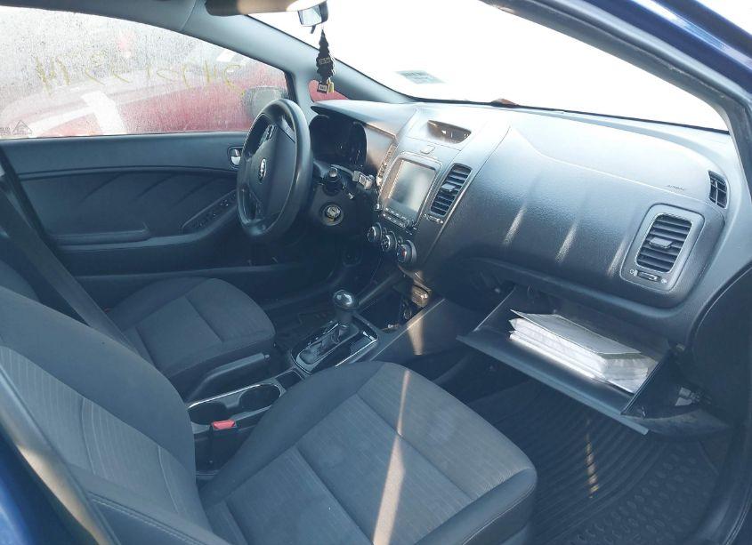 Photo 5 of 2018 Kia Forte LX (VIN 3KPFL4A72JE178991)