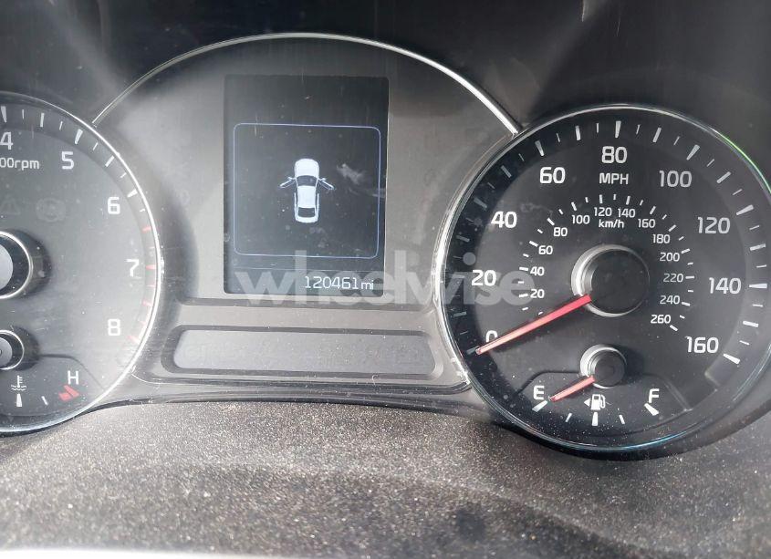 Photo 15 of 2018 Kia Forte LX (VIN 3KPFL4A72JE181759)