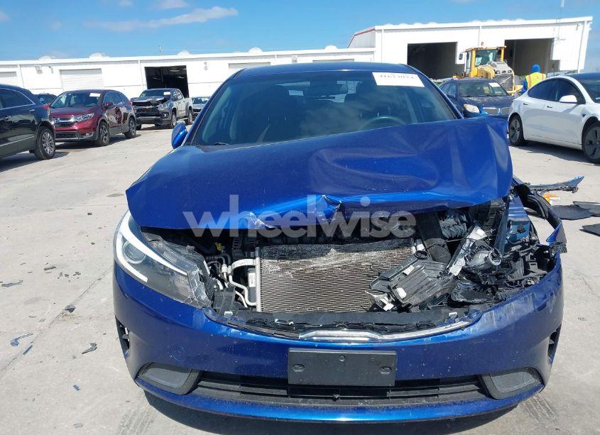 Photo 12 of 2018 Kia Forte LX (VIN 3KPFL4A72JE182619)