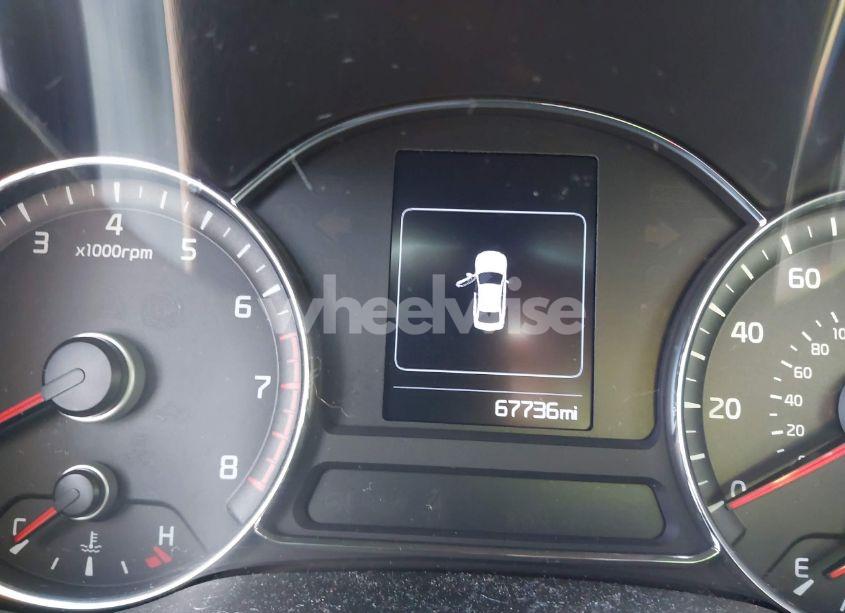 Photo 15 of 2018 Kia Forte LX (VIN 3KPFL4A72JE182619)