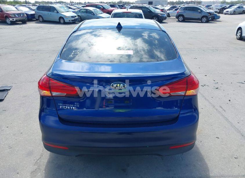 Photo 16 of 2018 Kia Forte LX (VIN 3KPFL4A72JE182619)