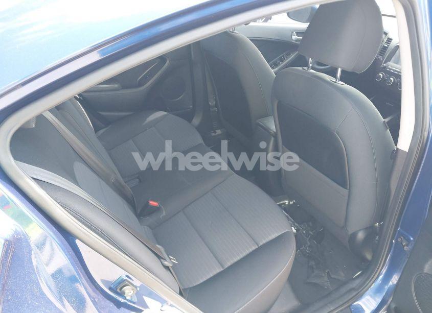 Photo 8 of 2018 Kia Forte LX (VIN 3KPFL4A72JE182619)