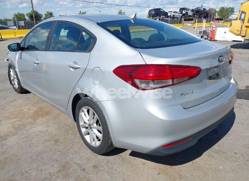 Photo 3 of 2017 Kia Forte LX (VIN 3KPFL4A73HE010416)