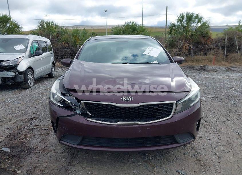Photo 12 of 2017 Kia Forte LX (VIN 3KPFL4A73HE012084)