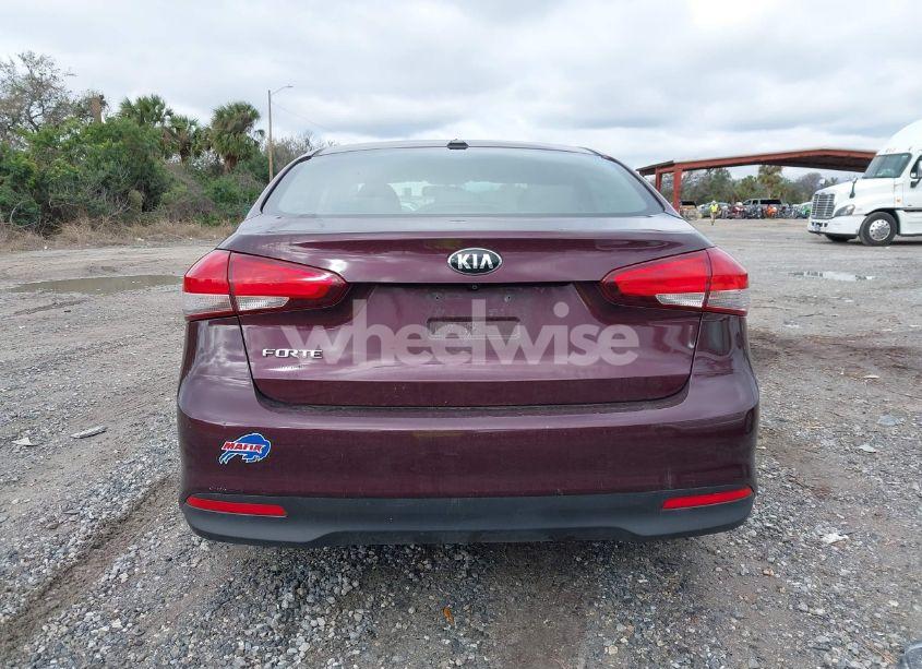 Photo 16 of 2017 Kia Forte LX (VIN 3KPFL4A73HE012084)