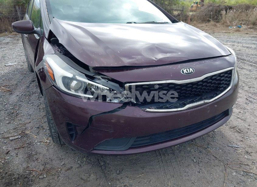 Photo 6 of 2017 Kia Forte LX (VIN 3KPFL4A73HE012084)