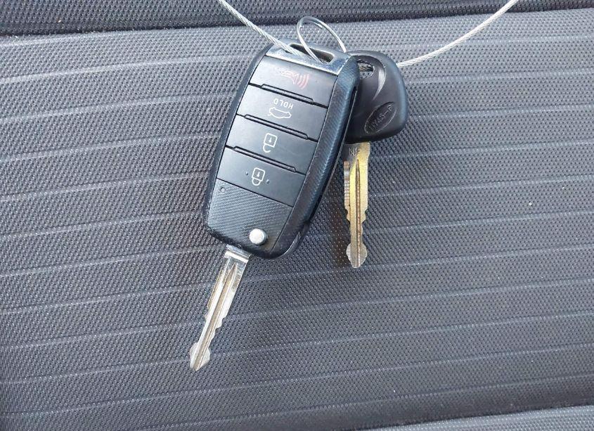 Photo 11 of 2017 Kia Forte LX (VIN 3KPFL4A73HE014353)