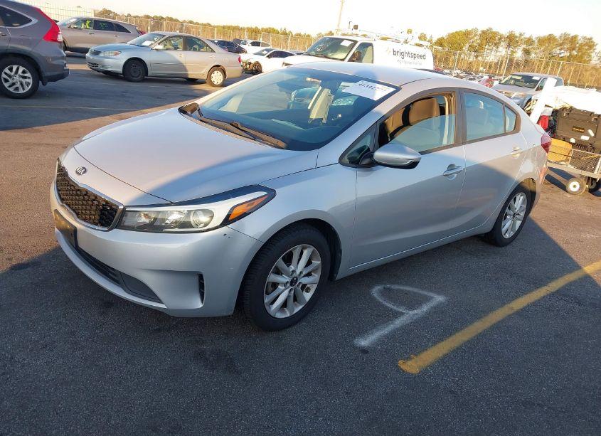 Photo 2 of 2017 Kia Forte LX (VIN 3KPFL4A73HE014353)