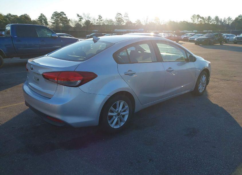 Photo 4 of 2017 Kia Forte LX (VIN 3KPFL4A73HE014353)