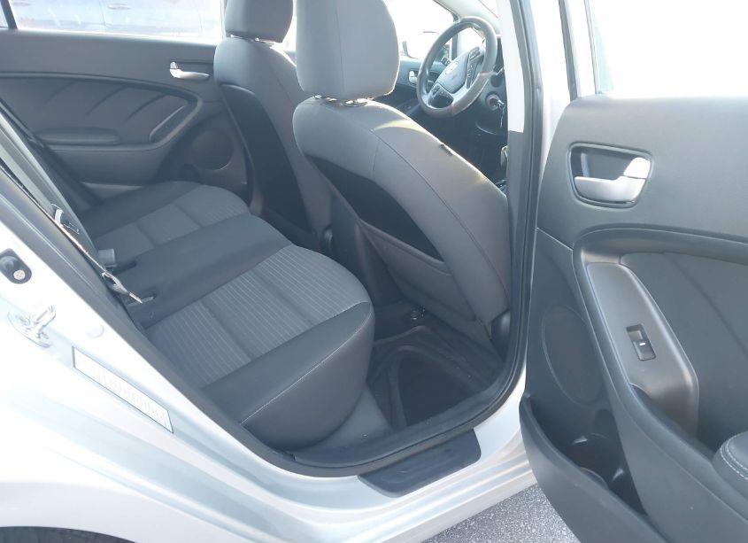 Photo 8 of 2017 Kia Forte LX (VIN 3KPFL4A73HE014353)