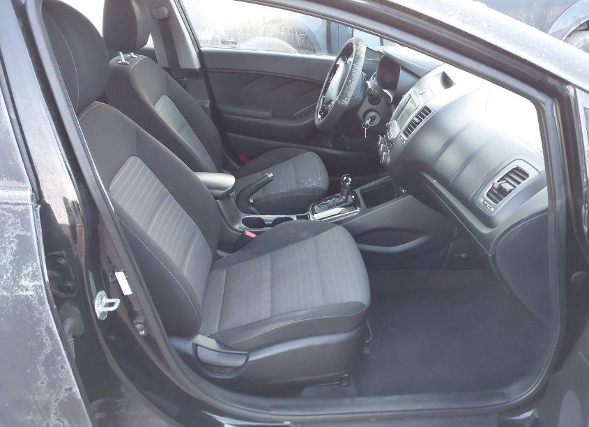 Photo 5 of 2017 Kia Forte S (VIN 3KPFL4A73HE025384)