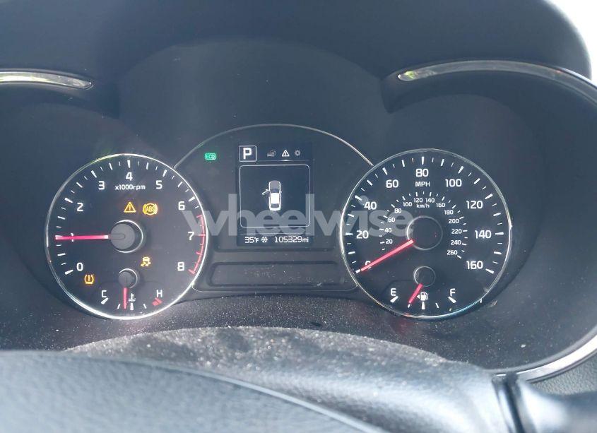 Photo 7 of 2017 Kia Forte LX (VIN 3KPFL4A73HE045389)