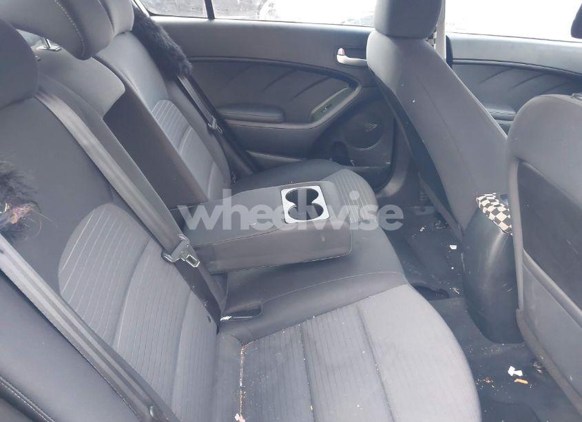 Photo 8 of 2017 Kia Forte LX (VIN 3KPFL4A73HE045389)